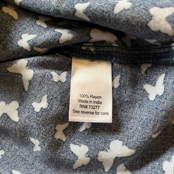 CROFT & BARROW/LIZ CLAIBORNE tops - Picture 9 of 10